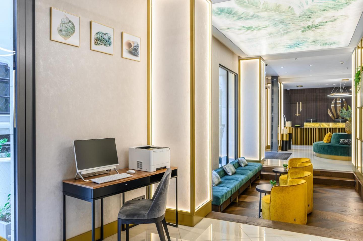 Emerald Luxury Apartament *