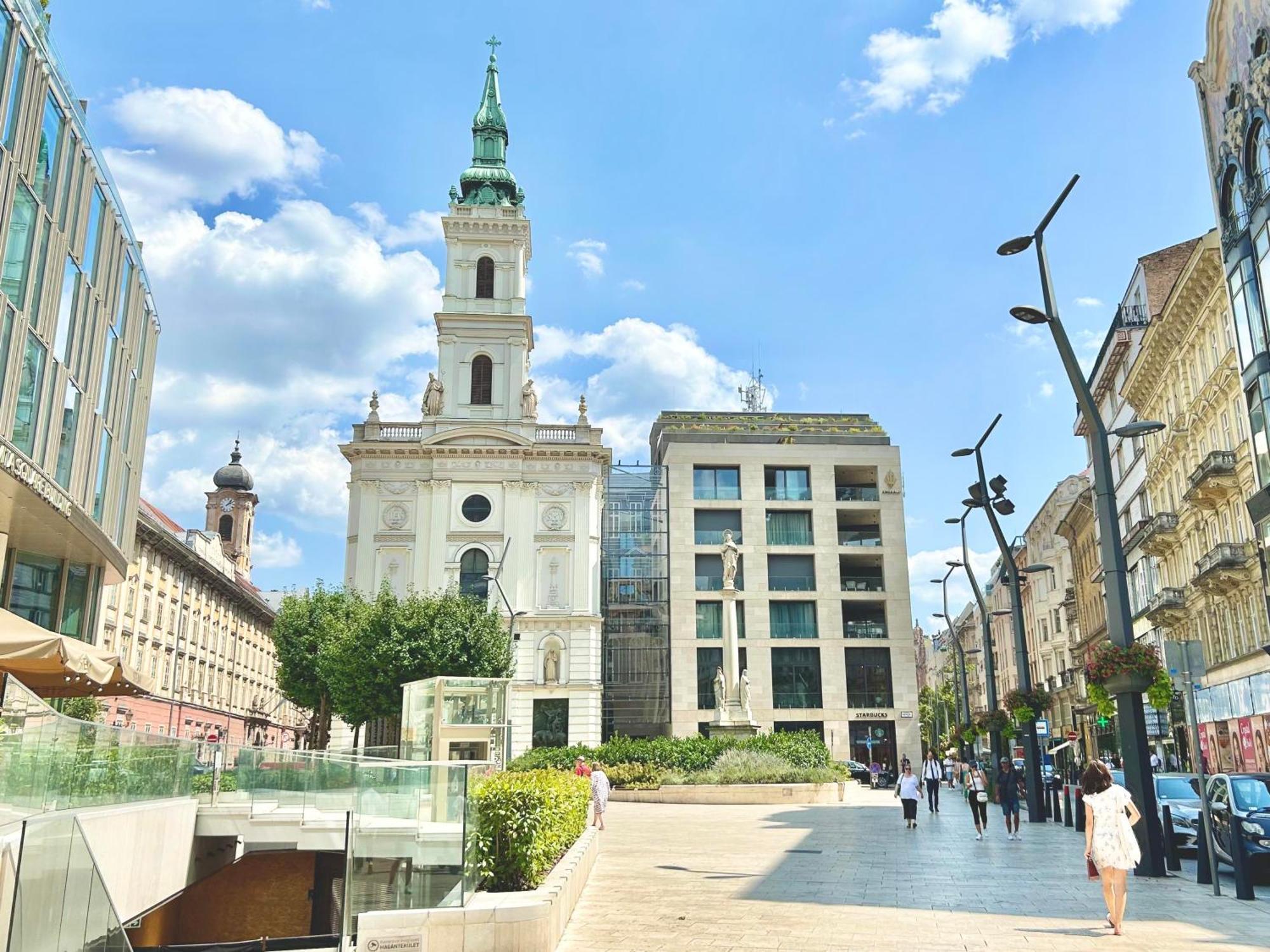 Emerald Luxury Апартаменти *